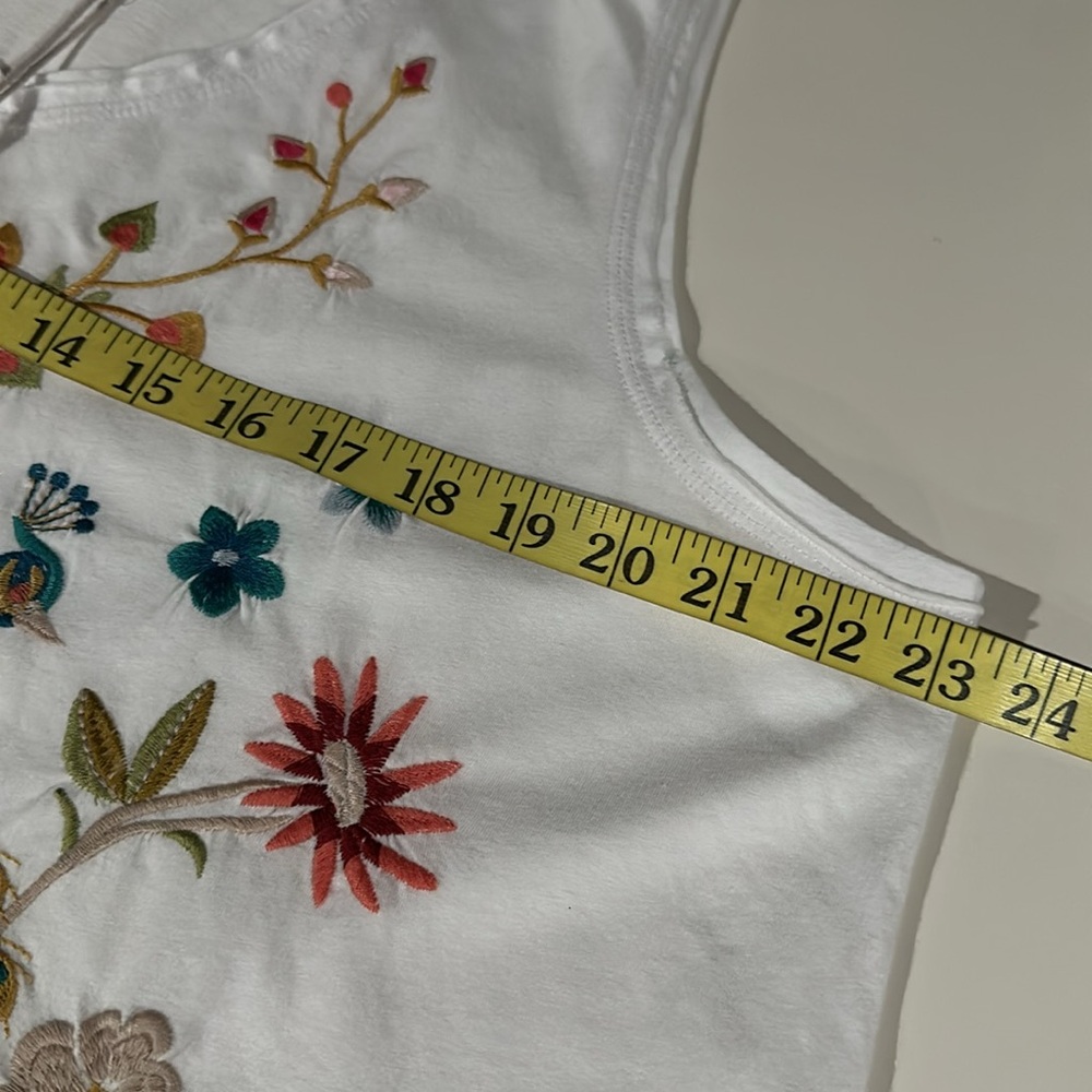 JOHNNY WAS Celina Raw Edge V-Neck Tank Top - Picture 9 of 14